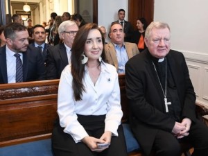 Villarruel cuestionó al Gobierno por las cuentas del Senado en la inauguración de un oratorio